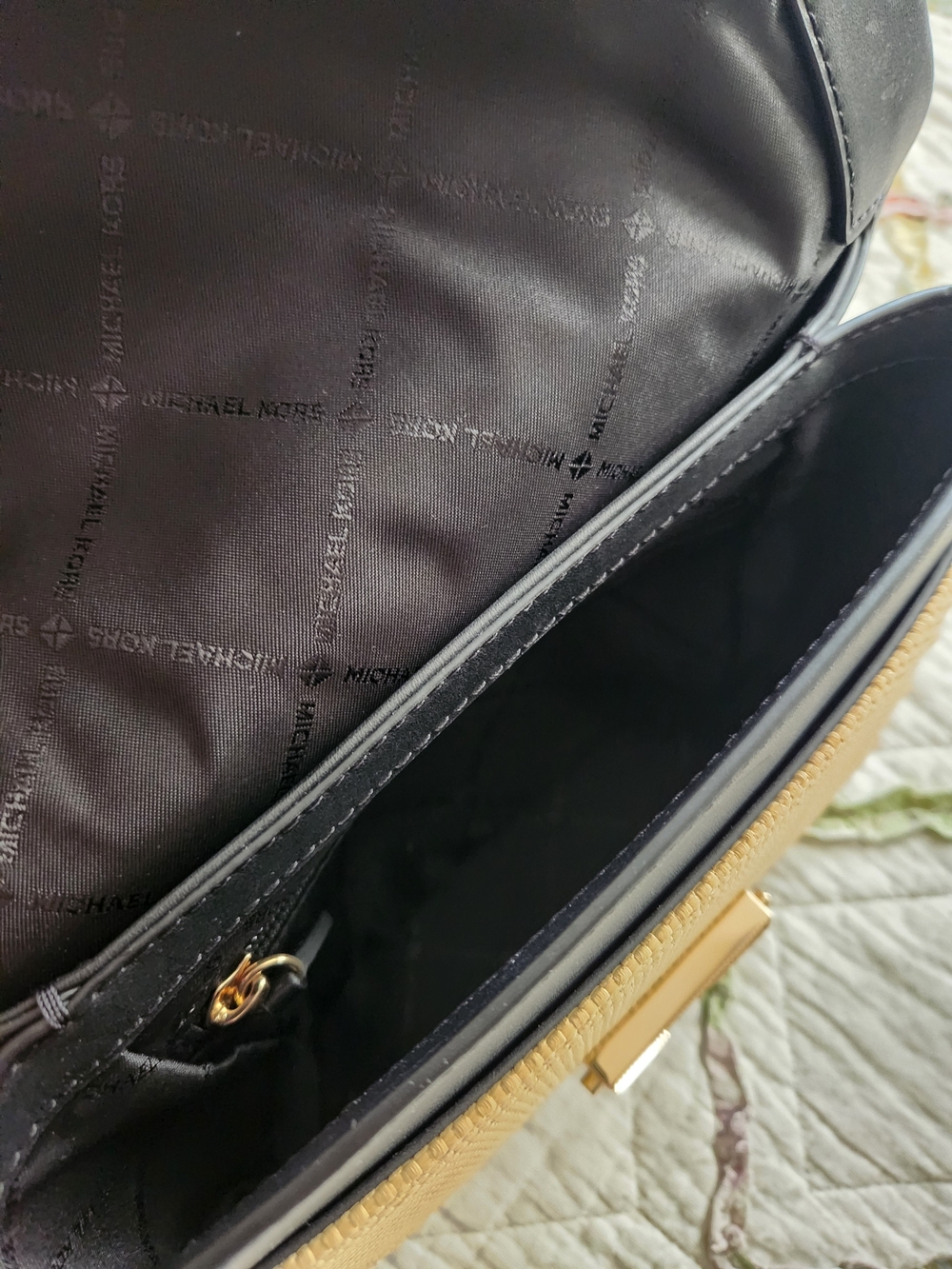 BN Michael Kors Black and Beige Studded Chain Shoulder Bag - Picture 3 of 8